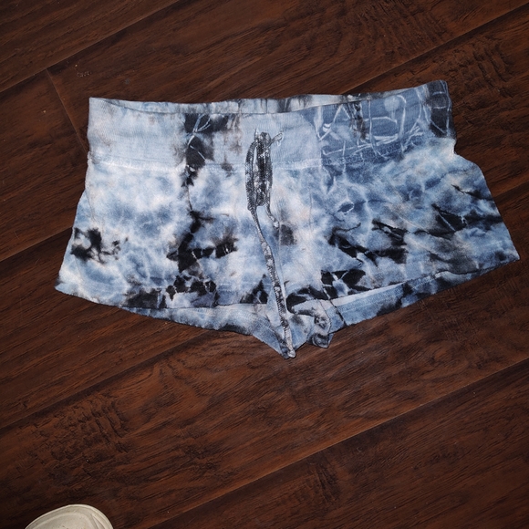 Stylish Blue Tie-Dye Women's Shorts - Picture 1 of 2